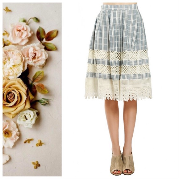 Classic Farmhouse Skirt - Picture 3 of 8